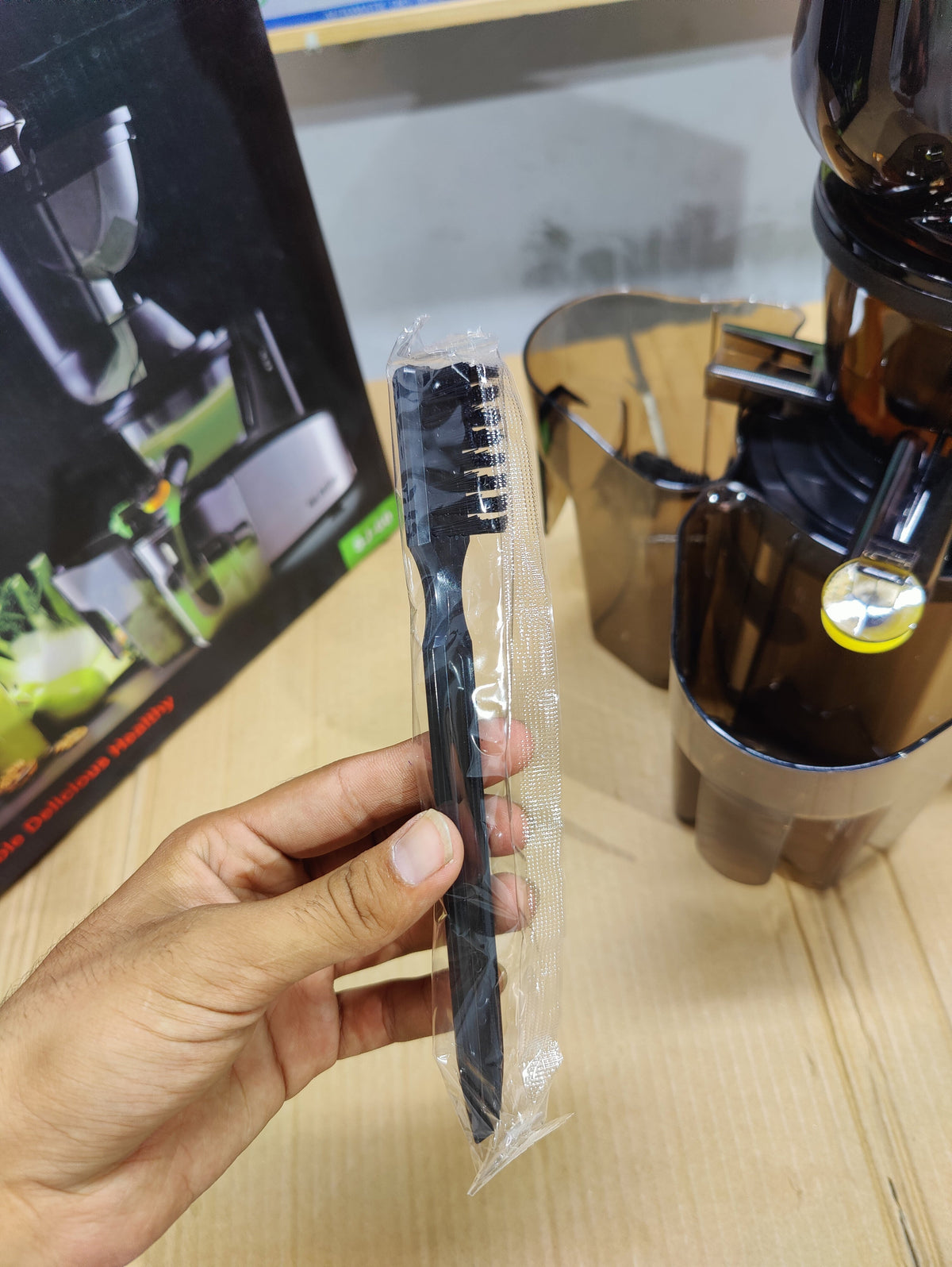 Mini Braon Vertical Slow Juicer SJ-60