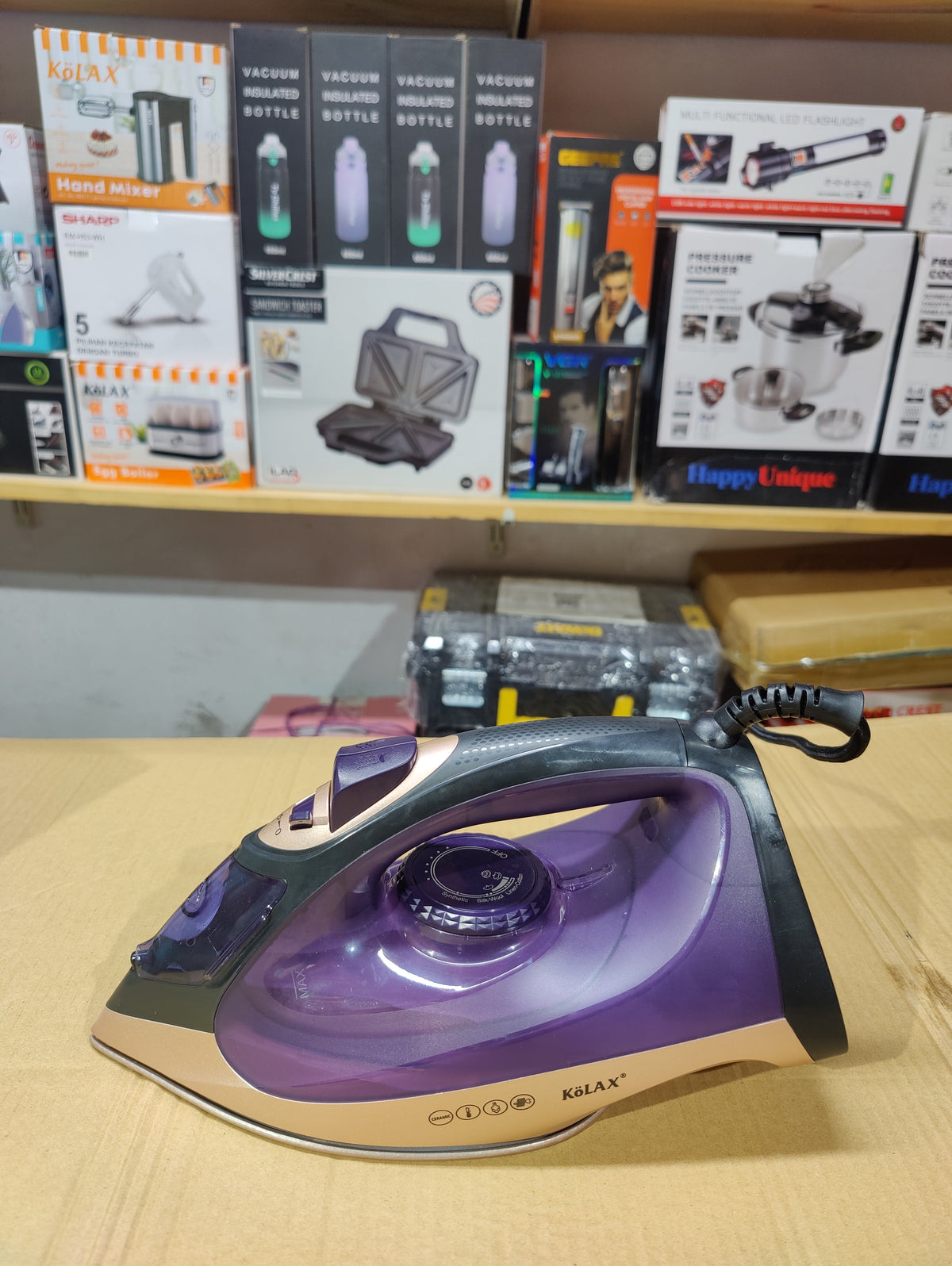 Kolax Steam Iron