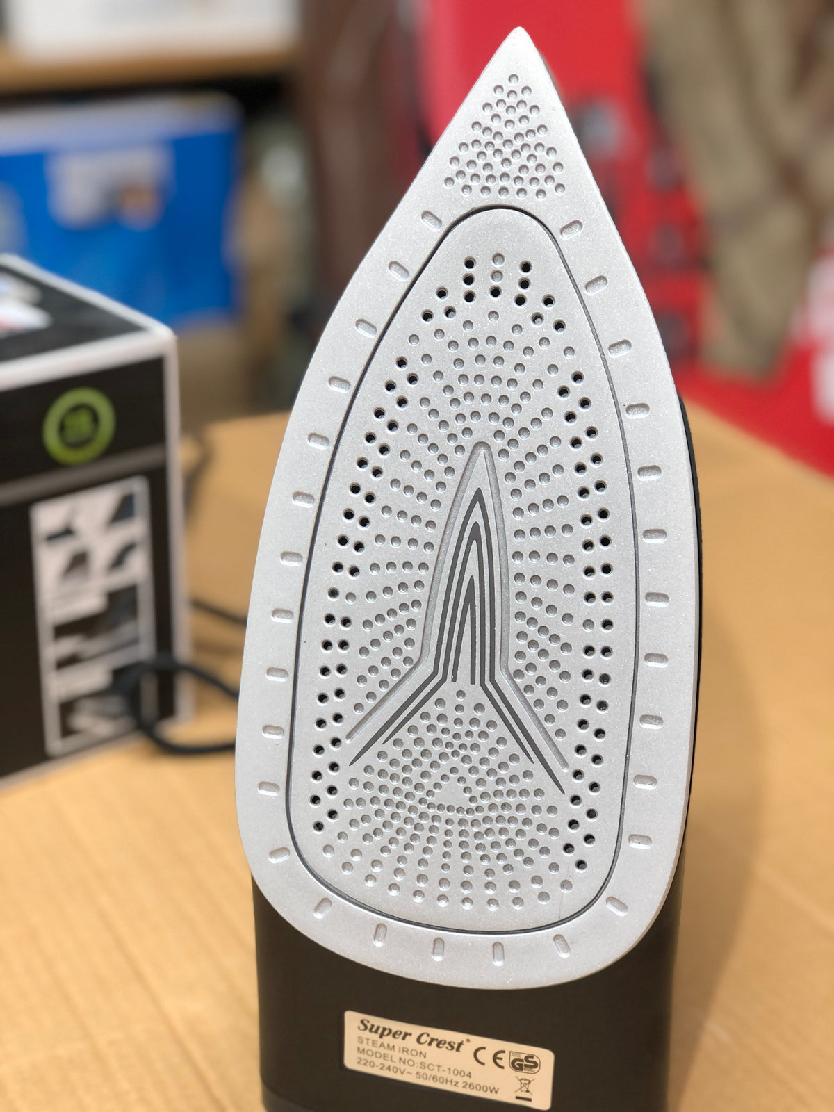 Super Crest Steam iron SCT-1004
