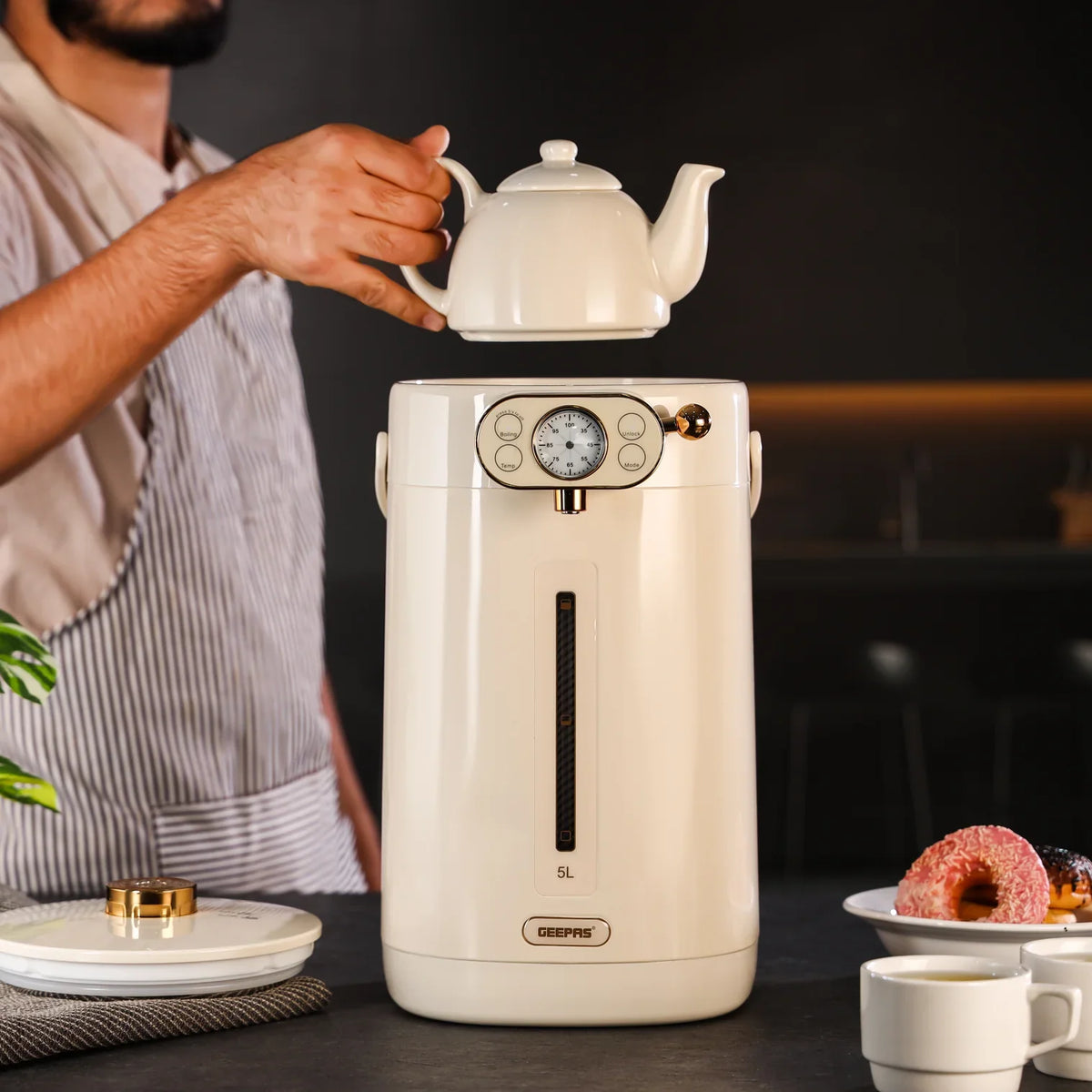 Geepas 5 Liter Electric Thermo Pot- GEV27026