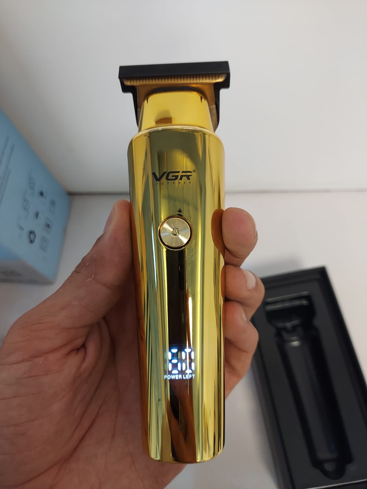 Imported VGR V-937 and V-947  Professional Electric Hair Trimmer Cordless Beard & Hair Clipper For Men Hair Cutter Machine