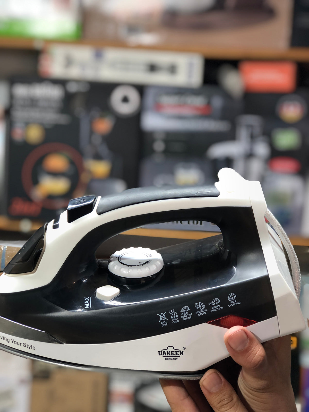 UAKEEN Electric Steam Iron Zl-815
